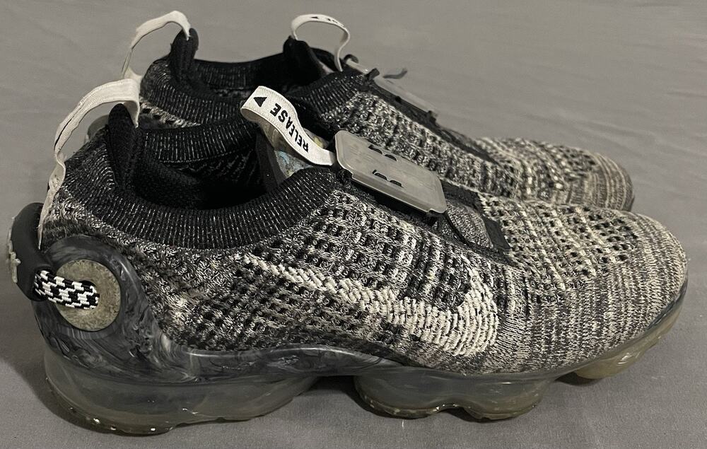 Nike Air VaporMax 2020 Flyknit Oreo Size 6Y / Women’s 7.5 Beaters Popped Air
